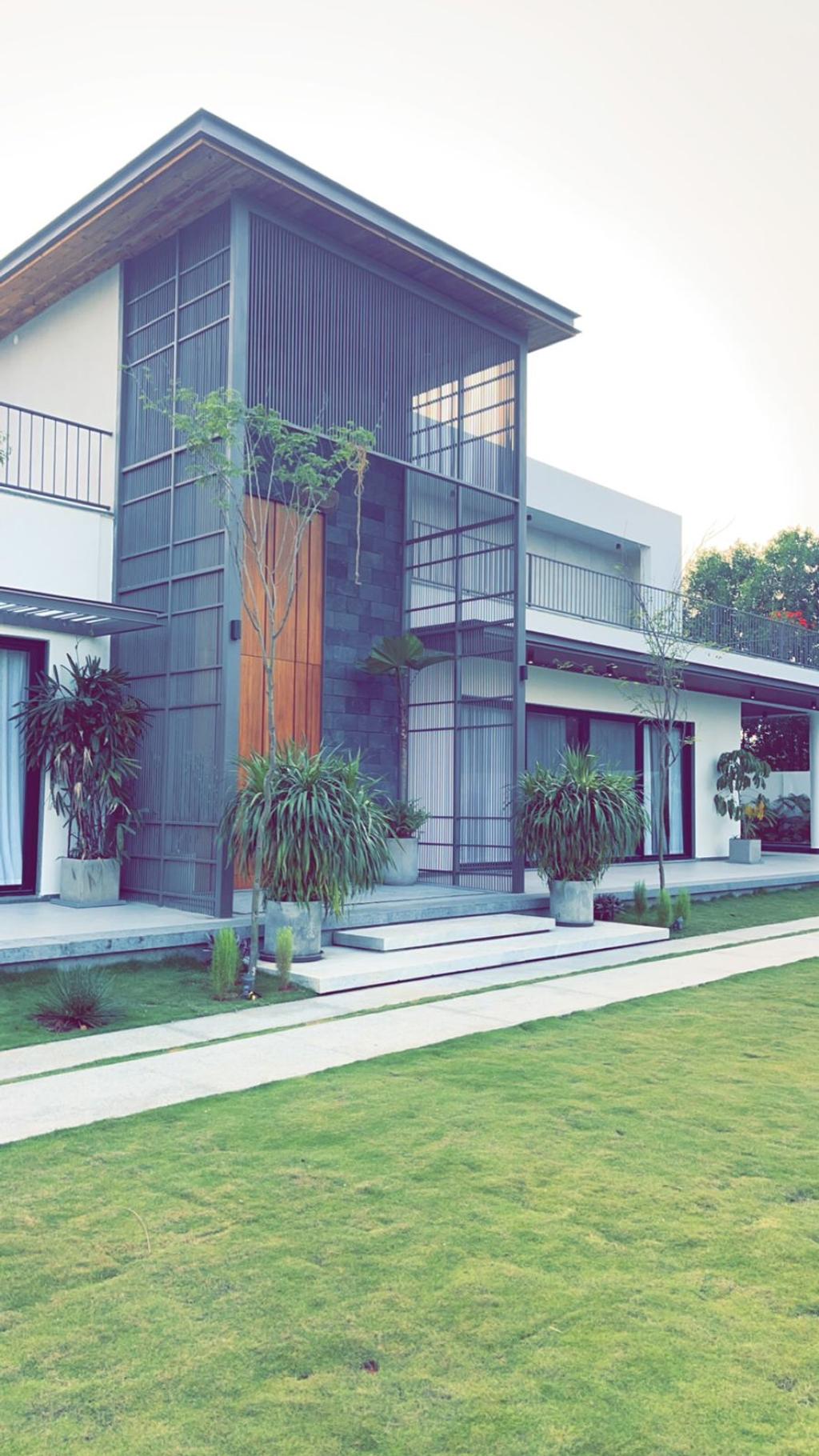 The farmhouse at Mellon Villa, Moinabad