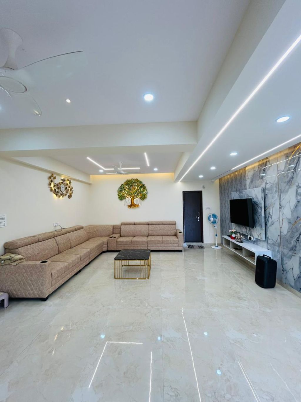 Living room at Brown Farm Retreat, Bakaram, Moinabad